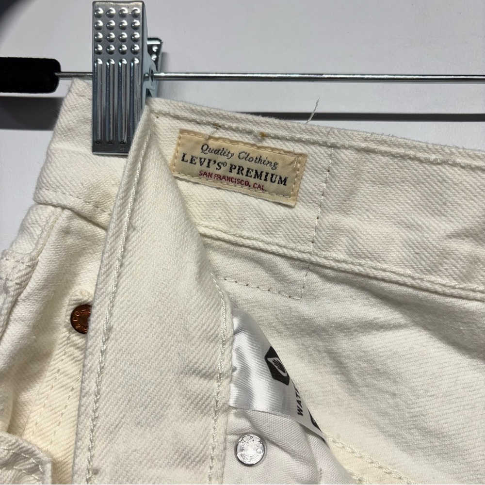 ✨Levi's Premium 501 Jean Shorts Size 27 - Picture 8 of 12